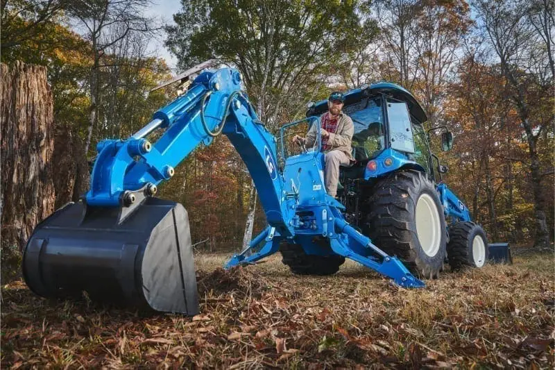 LS LB1107 Backhoe