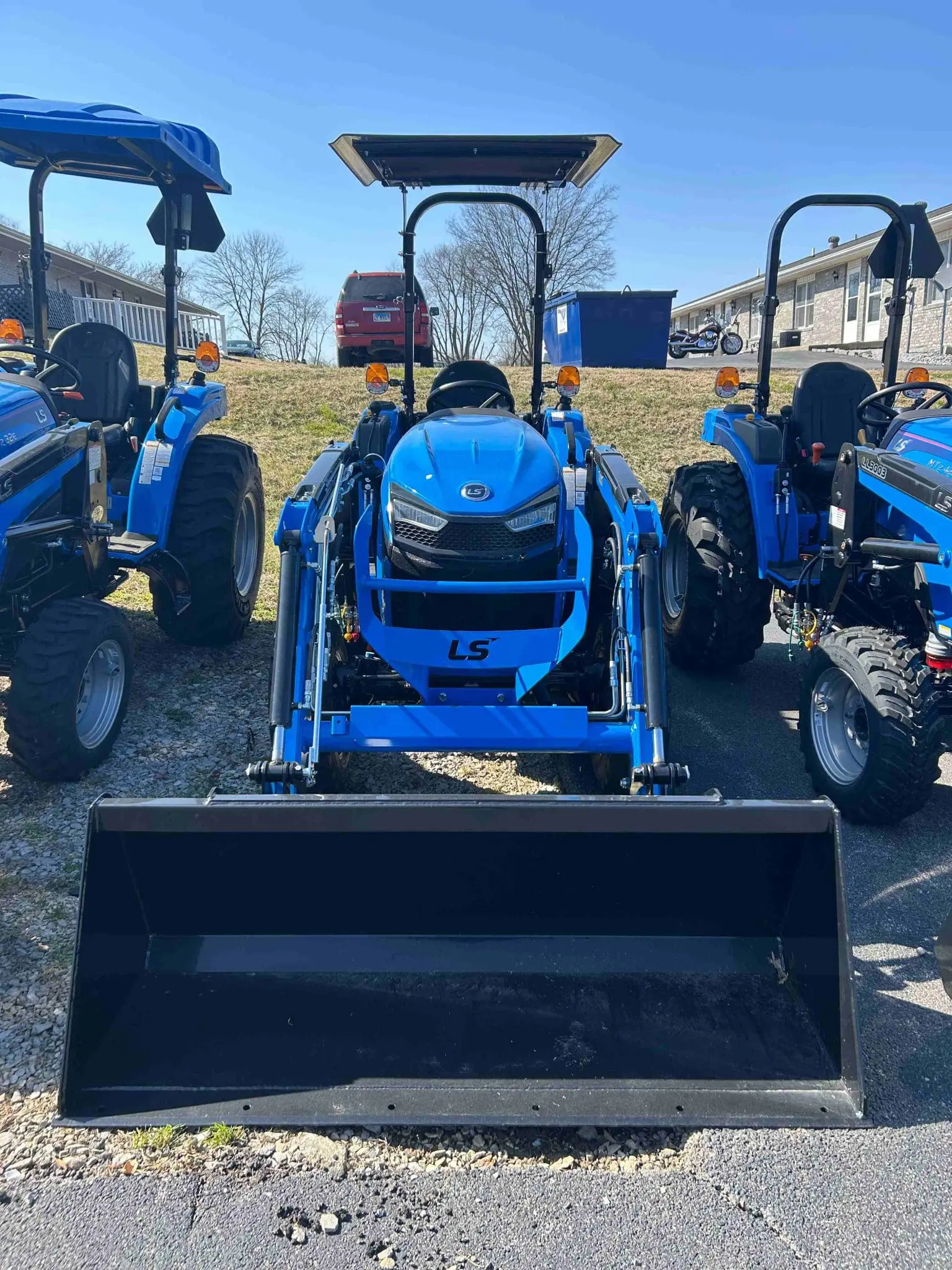 LS MT232E-HT Tractor