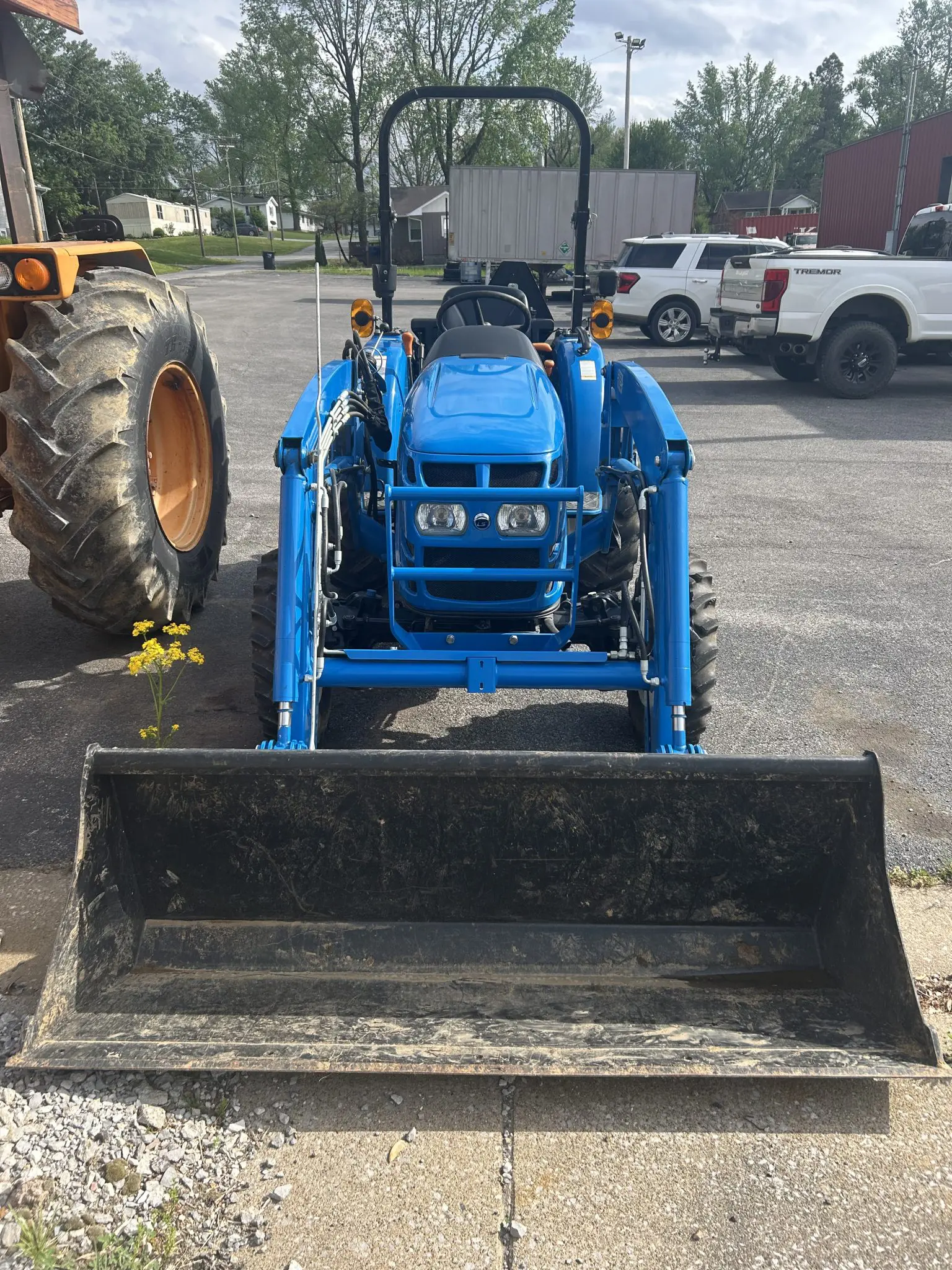 MT225E Tractor