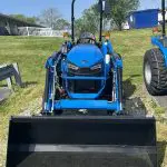 MT232E-GR Tractor