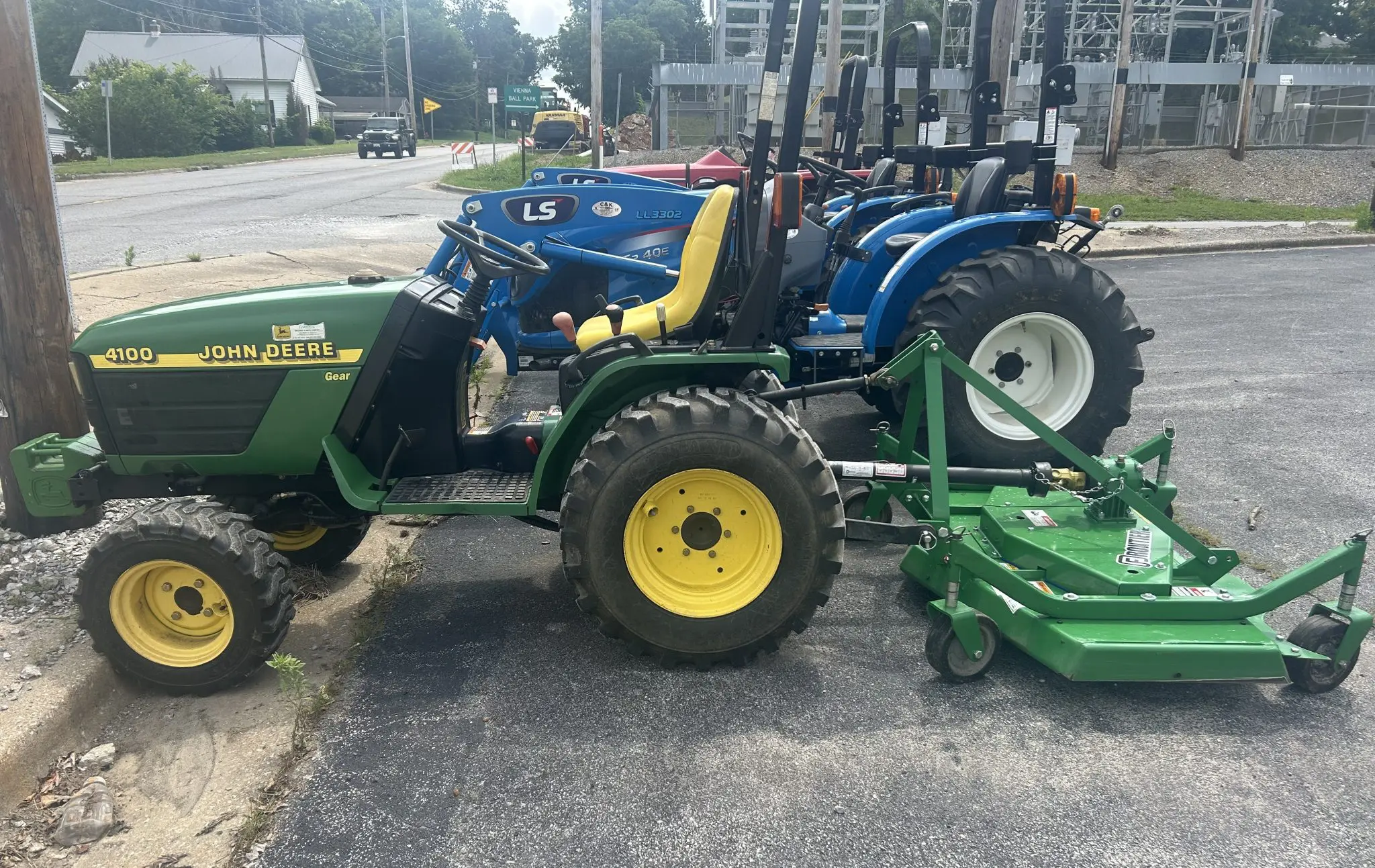 John Deere 4100